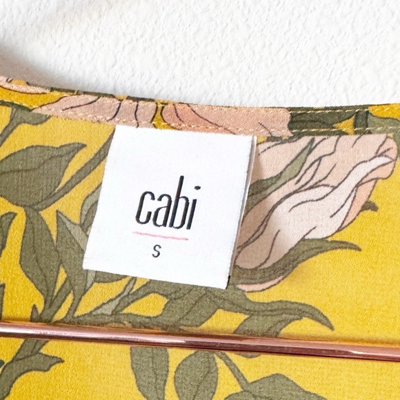 Cabi Spring Scene Floral Blouse - Picture 4 of 7